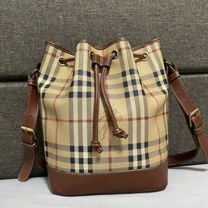 Burberry Bucket bag
